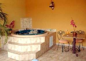 Hotel-BQ-Santo-Domingo-Jacuzzi-Royal-Suite